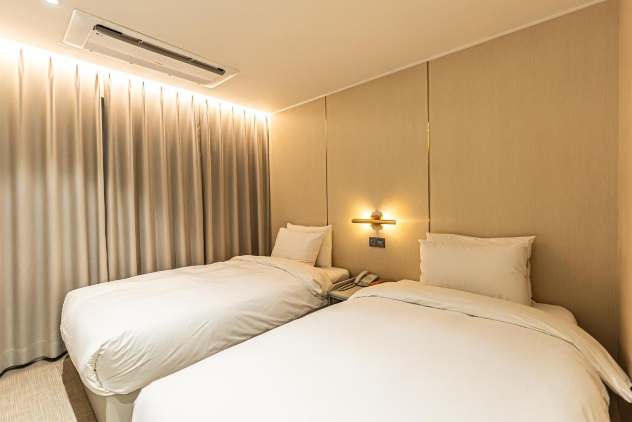 Hotel The Grang ソギポ エクステリア 写真