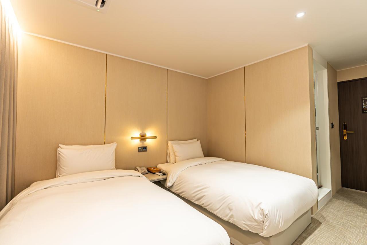 Hotel The Grang ソギポ エクステリア 写真