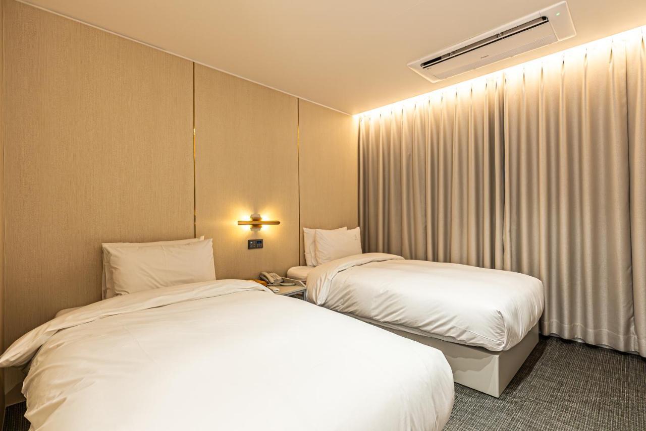 Hotel The Grang ソギポ エクステリア 写真