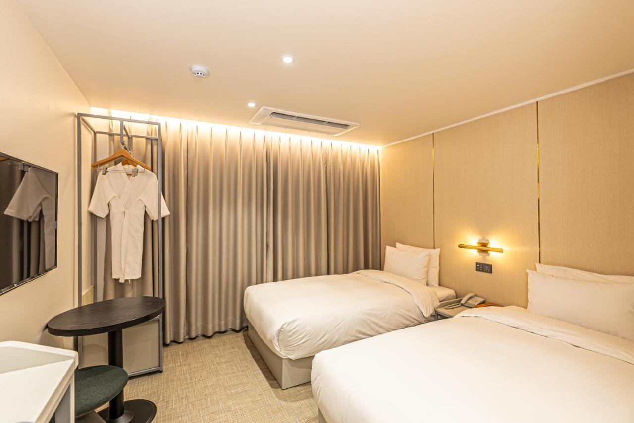 Hotel The Grang ソギポ エクステリア 写真