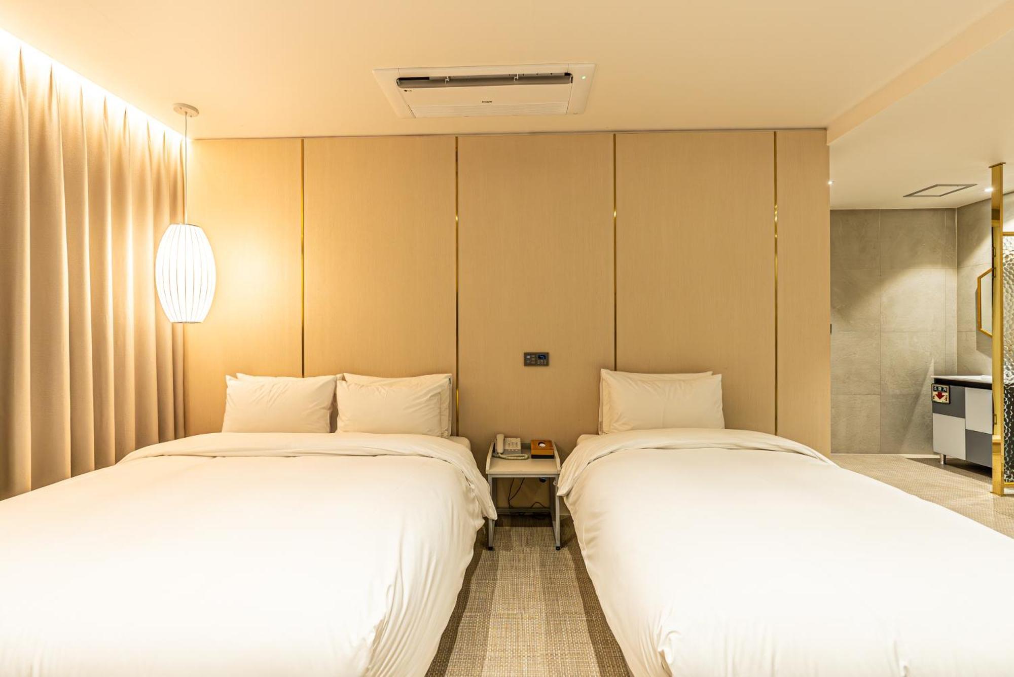 Hotel The Grang ソギポ エクステリア 写真